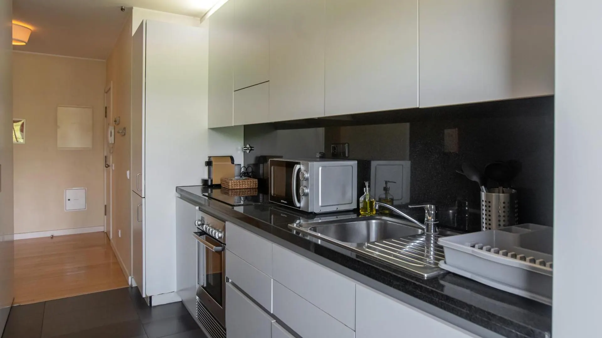 Modern 2-Bedroom Apartment In Expo Lissabon 0*,  Portugal